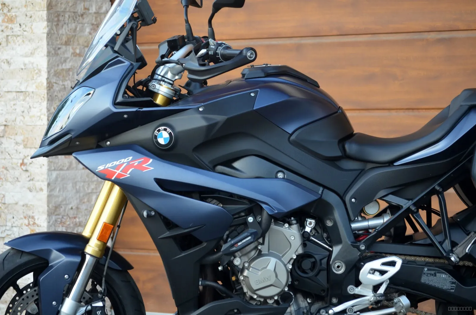 BMW S1000XR